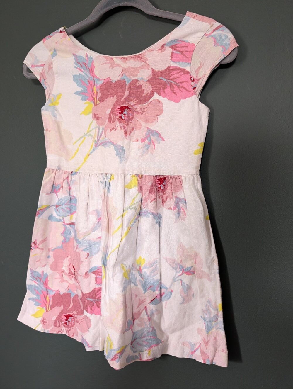 GAP Girls Pastel Floral Cap-Sleeve Dress With Twist Back Detail Girls M 7/8 🌸